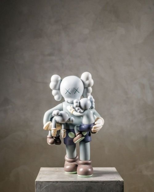 Kaws Clean Slate – Grey