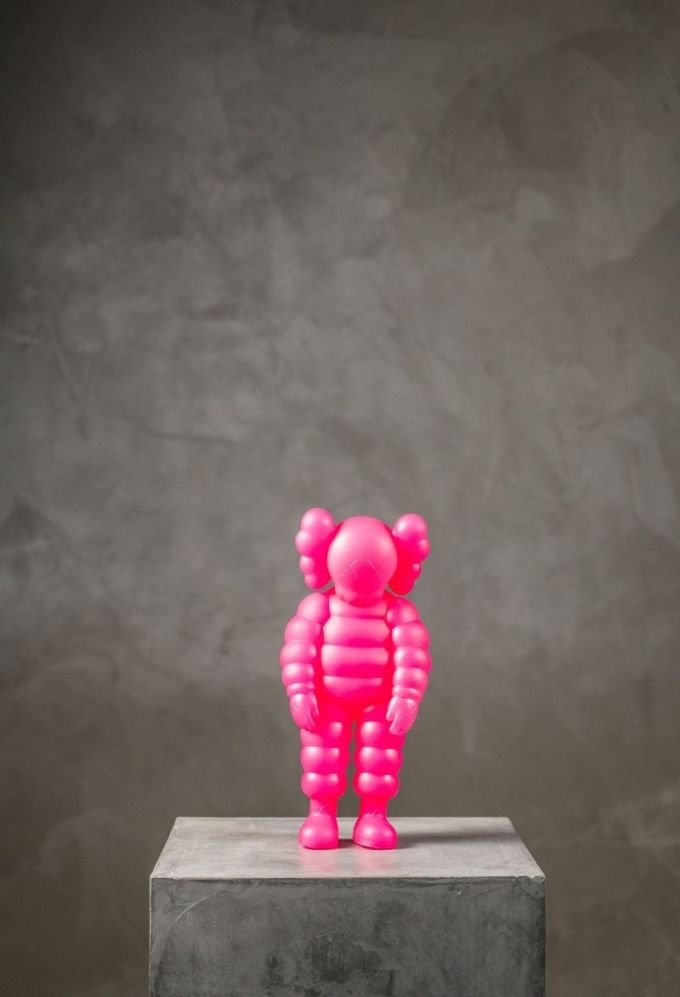 Kaws Lumo Pink