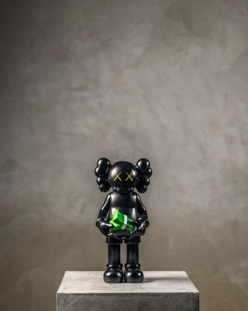 Kaws Money – Black