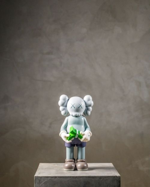 Kaws Money – Grey