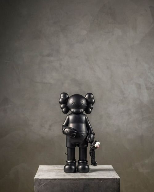Kaws Take – Black