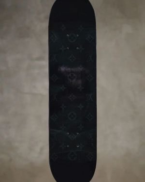 Louis Vuitton Art Skateboard